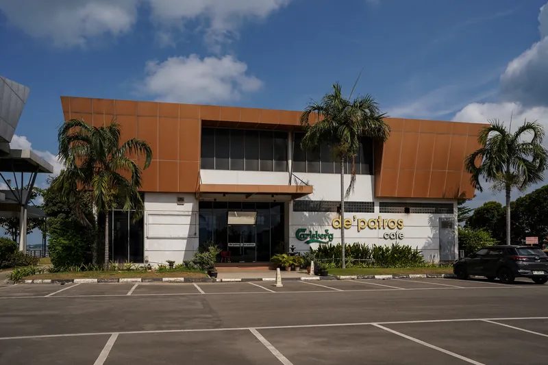 Dé Patros Café