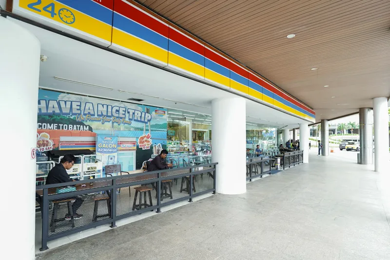 Indomaret Harbour Bay