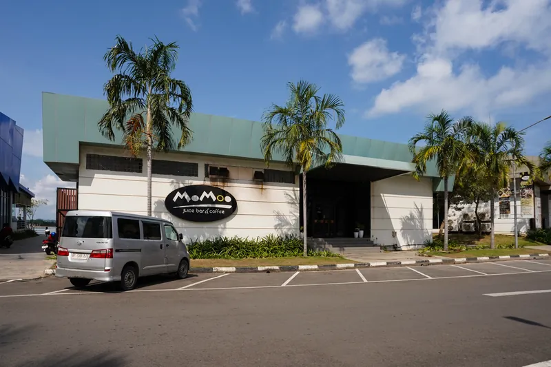 MoMoo Juice Bar & Coffee Harbour Bay